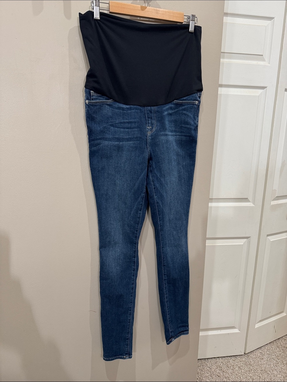 Good American Dark Blue Denim Maternity Jeggings with Black Panel